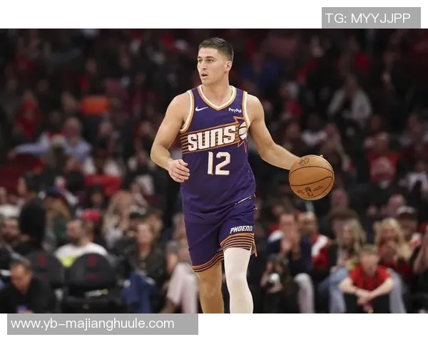 吉莱斯皮上半场三分球五投五中砍下15分4篮板5助攻表现完美无失误